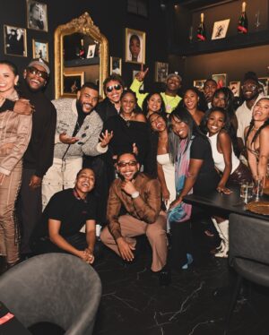 Hannaha Hall Instagram - Friendsgiving, but more like the fam.