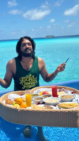 Hariprriya Instagram - Live life to the fullest..!!❤️

Thank you @trawel_mart , @riuhotels , @mantaair for making our special vacation count..!!😍🤗

#love #life #simhapriya #wanderlust #maldives #family #babymoon #adventure #travel #overwater #villa 
#trawelmart #trawelmartexclusive #myriutrip #mantaair