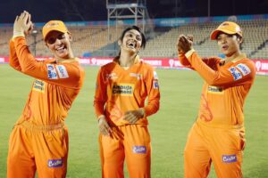 Harleen Deol Instagram - As fun as it is to bat with them. It’s even more fun when we are off field. And gr8 vibes when these two are around, or rather i should say when I am around them 😂😂 

#ashhiiii#sophiaaaaaa🏏