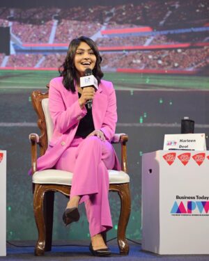 Harleen Deol Instagram - At the event in Mumbai @business_today

Hair and make up @alezzandrarodi @glowupwithalezzandra