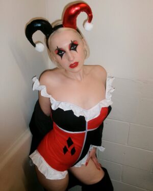 Harley Quinn Smith Instagram - HQ part 2 🃏