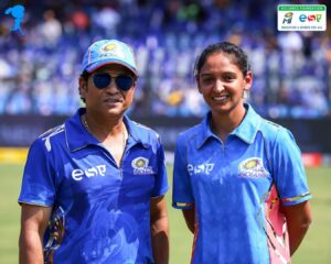 Harmanpreet Kaur Instagram - Two many 𝙡𝙚𝙜𝙚𝙣𝙙𝙨 in 👆 📸 

#OneFamily #ESADay #MIvKKR #MumbaiMeriJaan #MumbaiIndians #IPL2023 #TATAIPL @reliancefoundation @imharmanpreet_kaur @sachintendulkar