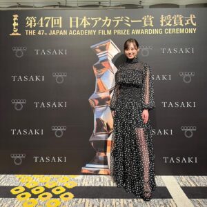 Haruka Fukuhara Instagram - .
今年も素敵な出会いがたくさんあった1年でした！
全ての皆様に感謝の気持ちでいっぱいです☺︎
来年もどうぞよろしくお願い致します‼︎
2025年。
皆様がたくさん笑って過ごせますように、、☺️
それでは！良いお年を、、、♡