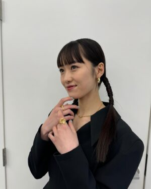 Haruka Kudo Instagram - .
カレンダー発売記念イベント、ご来場ありがとうございました！皆さまと直接お話出来る貴重な時間になりました。
カレンダーの話だけでなく、作品の感想やLIVEへの期待の声など、沢山聞かせてもらい、私の心はほっくほくです😌🌷
　　　　　　　　　　　　　　　　　　　　　　　　　　　　　　　
　　　　　　　　　　　　　　　　　　　　　　　　　　　　　
clothes:@the_silhouette___
shoes:@ash_japan_official  @ash
necklace:@__vihod
pierce:@hemca_official
rings:@cn_online114
accessories:@rhodes_showroom