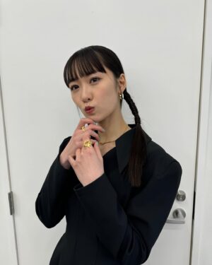 Haruka Kudo Instagram - .
カレンダー発売記念イベント、ご来場ありがとうございました！皆さまと直接お話出来る貴重な時間になりました。
カレンダーの話だけでなく、作品の感想やLIVEへの期待の声など、沢山聞かせてもらい、私の心はほっくほくです😌🌷
　　　　　　　　　　　　　　　　　　　　　　　　　　　　　　　
　　　　　　　　　　　　　　　　　　　　　　　　　　　　　
clothes:@the_silhouette___
shoes:@ash_japan_official  @ash
necklace:@__vihod
pierce:@hemca_official
rings:@cn_online114
accessories:@rhodes_showroom