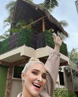 Hayden Panettiere Instagram - Vacation…narrowly escaped the hurricane. Stay safe out there everyone. My heart goes out to all who have been affected.