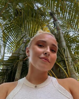 Hayden Panettiere Instagram - Vacation…narrowly escaped the hurricane. Stay safe out there everyone. My heart goes out to all who have been affected.