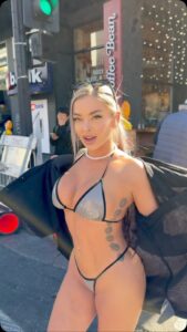 Actress Hayley Davies HD Photos and Wallpapers January 2025
