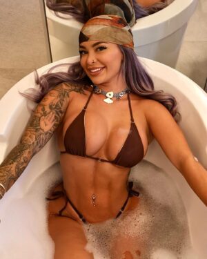 Hayley Davies Instagram - Self care at its finest, would you join?🥰