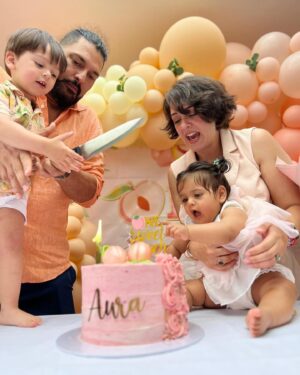 Hazel Keech Instagram - The best Dads give their toddler a knife to play with 🤪happiest birthday to the best Husband, Father, Friend, Son-in-law, Brother-in-Law, Uncle and world best hibernating Panda ❤️ we love you everyday, in every way, with every poop and every giggle. Have a year that fulfils your dreams ❤️❤️❤️❤️