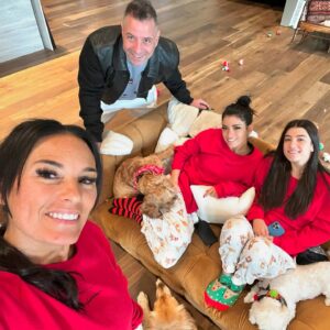 Heidi D'Amelio Instagram - From our family to yours… MERRY CHRISTMAS!! 🎄🎁🎅🏼🦌✨ Love looking back at our Christmas’ over the years ❤️🥹