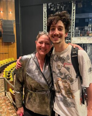 Helen Hunt Instagram - RUNNNN to see @milomanheim in @deafwest s production of America Idiot at the Mark Taper Form. His talent lands like a weather system. Incredible. And so is the whole company. DON’T MISS IT!
PS and even though his mother won’t take any credit, she did a mighty fine job. Love you @camrynmanheim 🤟