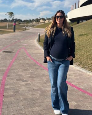 Helen Lindes Instagram - Domingo en familia, disfrutado del buen tiempo y de mis últimas dos semanas antes de ser familia numerosa 😍😍#38semanas #noquedanada #domingodegolf #planfamiliar