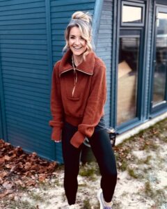 Actress Helen Skelton HD Photos and Wallpapers February 2025