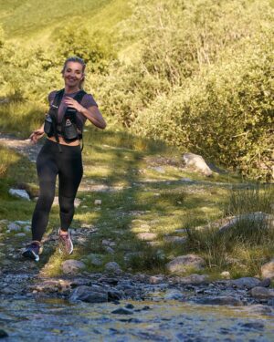 Helen Skelton Instagram - Once upon a time i ran a bit…. 
Glad my friends at @gooutdoors are launching a new running department as I am using it as an excuse to get back to it, not quite the same distances but I am up for the challenge. If i say it publicly maybe there is more chance of me sticking to it 😜🤪🏃‍♀️💪 #ad #running #fells #gooutdoors #kudosrun #fitness #run #runhappy #fellrun #mountains #challenge