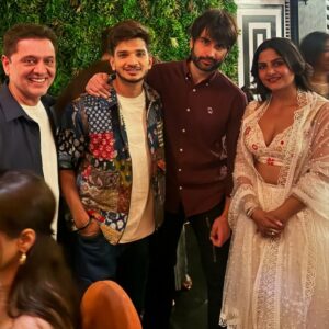 Hema Sharma Instagram - About last night with my  @viviandsena  Bhai 💪✌️❤️ @munawar.faruqui & of course All time my Favourite with @arfeen.khan . 💃🥳 
@hemasharma973  @creators  #viral #biggboss #explore #foryoupage #bollywood #actress