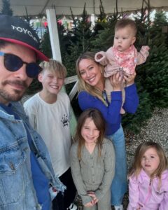 Actress Hilary Duff HD Photos and Wallpapers December 2024