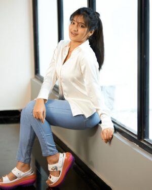 Hima Bindhu Instagram - It’s getting cold, so be careful of cold🌬️🌨️
📸@_thestudiospace_ @dinesh_baburaj