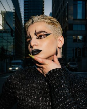 Honey Balenciaga Instagram - Roll out the red carpet cause here I come! 💋✨🎬
 

Photographer: @bish.op 
Makeup: @tayashawki 
Hair: @sergiocheveu 
Stylist: @villastylist 
Nails: @clawedby.shady