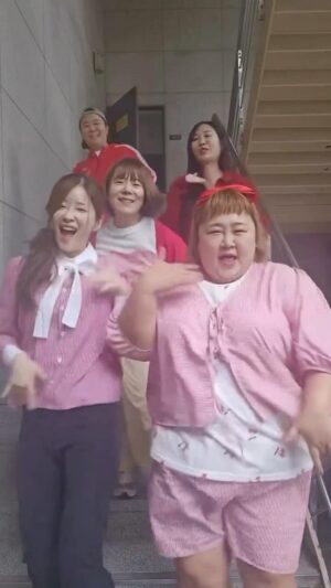Hong Yun-hwa Instagram - #화사#na챌린지
화사님 죄송합니다…🤣
ㅋㅋㅋㅋㅋㅋㅋㅋㅋㅋㅋㅋㅋㅋㅋㅋㅋ