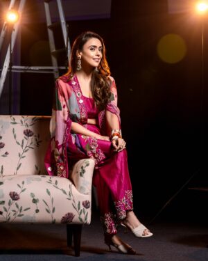 Hrishitaa Bhatt Instagram - Laughter, love, and endless memories!

 #GoodVibesOnly #LivingMyBestLife #JoyfulMoments #Blessed

- @stylebyriyajain
Assistant Stylist- @moreprachi__
Outfit- @soniyagofficial
Jewellery- @sorayaajewels_
MUA- @manish_kerekar
📸- @anirudh_ramteke @abhi_nair1997
Managed by- @moushumibanerji