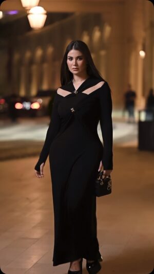 Huda ElEtrreby Instagram - Walk through the storm …