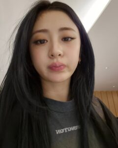 Actress Huh Yun-jin HD Photos and Wallpapers November 2024