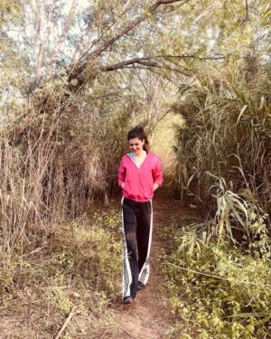 Ihana Dhillon Instagram - Wilderness begins where the road ends , and if the roads never end , there will never be any wilderness. 
#sukhanalake what a beauty you are ❤️😍
#chandigarh_diaries #love #ihanadhillon