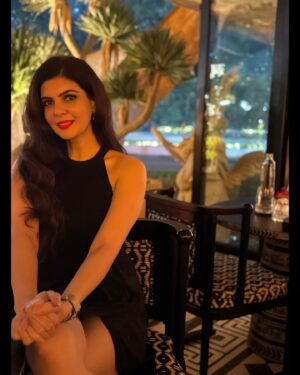 Ihana Dhillon Instagram - Just a moment between moments 🌙