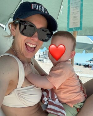 Iliza Shlesinger Instagram - Clear highlight of 2024: welcoming Ethan into the world 🩵🧸 he’s the happiest, most content little boy!