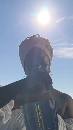 India.Arie Instagram - Let us pray. 

outside in the COLD 52° air.  My FAVORITE prayer 

#Thankyou 

Because even when sh!t’s  absolutely crazy, it is a privilege to be alive. And today I remember that. even in my anger mourning. ❤️‍🔥❤️‍🩹❤️

self care IS revolutionary.