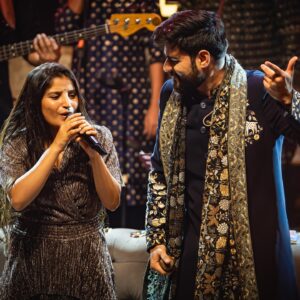 Indravathi Chauhan Instagram - With the OG singer of Oo Antava @indravathi__chauhan ⭐️

What a pleasure to be sharing the stage with you in Hyderabad♥️
.
.
.
.
.
.
.
.
.
.
.
#bismil #indravatichauhan #ooantavaooooantava #pushpa #pushparaj #singer #artist #performer #hyderabad #concert #explore #explorepage