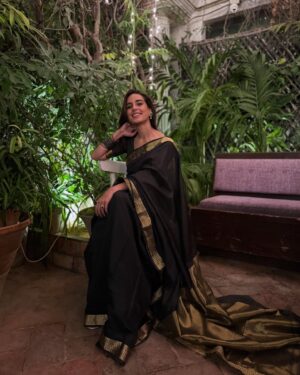 Iqra Aziz Instagram - 🍿