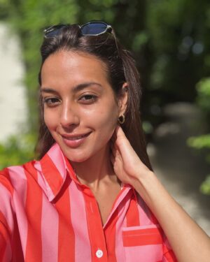 Iqra Aziz Instagram - 🌊☀️🌈