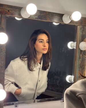 Iqra Aziz Instagram - When Work and PTM come together🐢