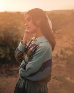 Actress Iqra Aziz HD Photos and Wallpapers January 2025
