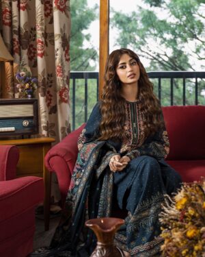 Iqra Aziz Instagram - FALL/WINTER ‘24

Crafted for cozy gatherings, where every detail speaks of warmth & togetherness.

Plum Embroidered Dobby Shirt | 02STSTW24V42
3 Piece - Blue Embroidered Khaddar Suit | 3PEDY24V83UC

Location: @roomypakistan 

Available now in-stores & online

#sapphire #sapphirepk #sapphireonline #sapphirepakistan #fw24 #sapphireunstitched #sapphirereadytowear #sajalaly #iqraaziz