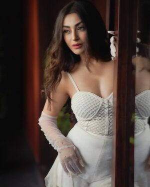 Ira Sone Instagram - Eyes on you ✨🔥

Beautiful.
@sone_space 
@pixelpassionfotography 
@makemeover.sonalishinde 
@pixellence_art 

.
#explore #explorepage #exploremore #portrait #portra400 #trendingnow #trendingsongs #bikinis 

(Portrait, portraitshot, reelsong, western, ira)
