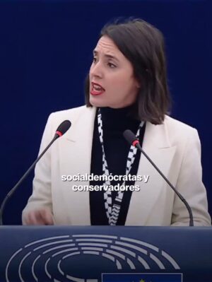 Irene Montero Instagram - La alfombra roja por la que hoy se pasea Donald Trump se la ha puesto la élite europea sometiéndonos a los intereses económicos y militares de EEUU.