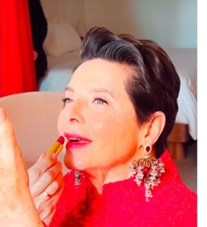 Isabella Rossellini Instagram - Memorable night at the Golden Globes where many  photos were taken but I always end up with very few . Here some while getting ready with make up artist @itsmatin ,with  my UTA agent Houston  Costa @unitedtalent , embracing the marvelous Tilde  Swinton at the  end of the night . I am so grateful to @dolcegabbana for always dressing me up so elegantly for these important occasions and to @lancomeofficial , I should say “ my family  Lancôme” that for over 45 years always assist  me with looks. The red carpets are terrifying to me. My hearts beats faster than when I am on stage. And as my Conclave Co star @stanleytucci explains “ … we don’t know the endings ” . But Congratulations to our script writer Peter Straugham for winning  @focusfeatures @goldenglobes