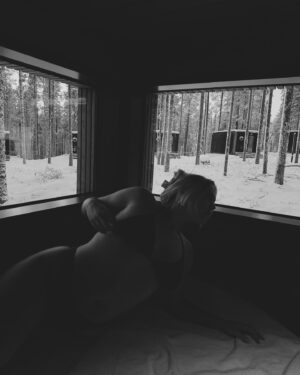 Isadee Jansen Instagram - ice therapy 🧊