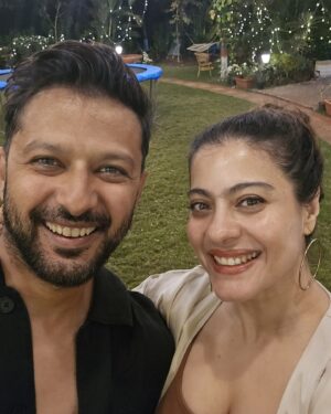 Ishita Dutta Instagram - Cheers to 2025: A year to dream bigger, laugh louder, and shine brighter! 🌟 Let’s make it unforgettable. 🥂✨