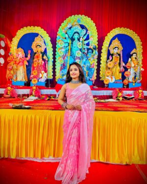 Ishita Ganguly Instagram - আবার এসো মা ___🙏🌸🔱🪷👣🧿

#durgapuja #durgotsav2024 #maa _____🙏🌸🔱🪷👣🧿
#love#peace #harmony #wisdom 

#duggadugga 🪷🪷🧿

@shrianandadhara7

Pc: @navinsinghb 📸