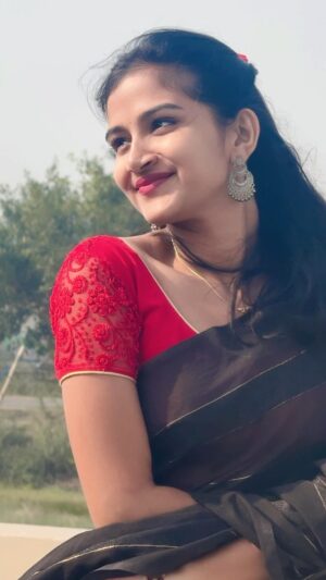 Ishwari Panda Instagram - Finally Ajana Gali Full Video Out Now On “Rangoli Odia”😍 #outnow‼️ #trending #trend #reelsviral #viralpage #viral #viralodisha #reelsinstagram #reelkarofeelkaro #ishwaripanda #youtube #facebook #instagram #odia #odiareels #love #lovestatus #status #odiastatus #reelsdaily♥️