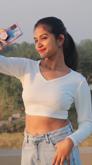 Ishwari Panda Instagram - Overacting Ki ₹1000 Rupiya Katt😜 #overacting #overact #expression #odiaviralsong #viral🔥 #trend #trendingsong #trendingodiasong #viralodiasong #foryou #fyp #foryoupage #explore #explorepage✨ #odiamuser #odisha #odiastatus #odiaviral #1m #reels #reelsinstagram #million #ishwaripanda