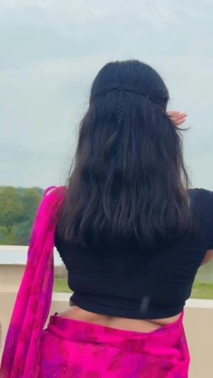 Ishwari Panda Instagram - Twinkle Twinkle Little Star 😻💫🥰 #reeitfeelit #reelsinstagram #reelkarofeelkaro #reelsviral #reelsexplore #reelsindia #reeloftheday #trending #trend #expression #foryou #fyp #odiareels #odiaviral #odiastatus #odiaviralsong #love #viralpost #viralodisha 

Are You Guys Love This Song Like Me🎤?