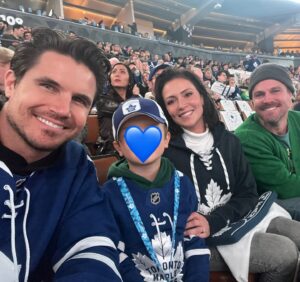 Italia Ricci Instagram - A fantastic @mapleleafs evening until our kid passed a @raptors poster and told us that’s what he wants to be when he grows up. May the odds be ever in your favor buddy.