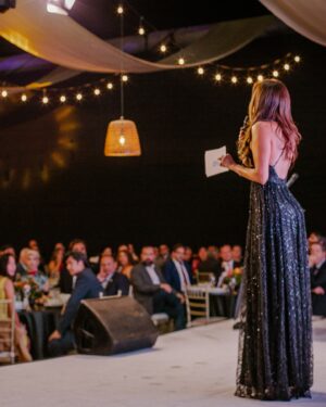 Ivette Vergara Instagram - ¡2025, agárrate porque no me para nadie💥 Este año no me detengo hasta alcanzar el éxito que merezco ✨🙏🏼🔥 Ideas frescas, actitud imparable y las ganas de comerse el mundo. 🚀✨ ¿Quién se apunta a hacer historia conmigo? Las leo!!! ✨🔥♥️

#ivettevergara2025 #VoyConTodo #ÉxitoSinFronteras #arribamujeres