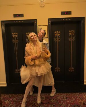 Jaime King Instagram - Happy New Year from the fam 💗💅🕊️💫