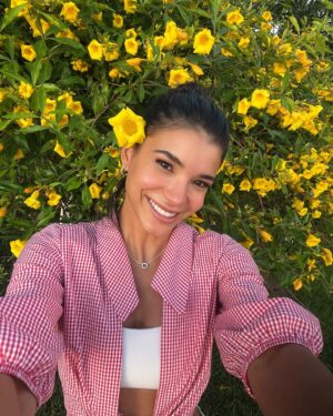 Jakelyne Oliveira Instagram - Não é terapia, mas é terapêutico 🌻🌾

Família, amor e natureza, meu combo perfeito da felicidade!